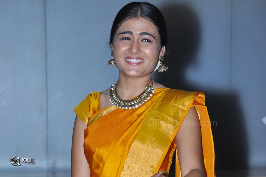 Shalini-Pandey-At-Arjun-Reddy-Movie-Pre-Release-Function